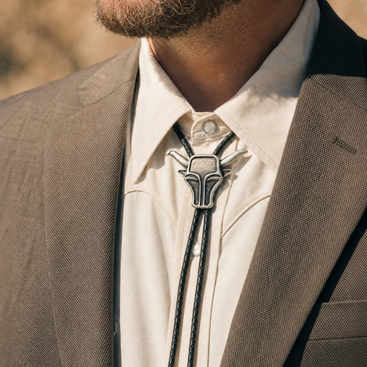 Silver Bull Bolo Tie